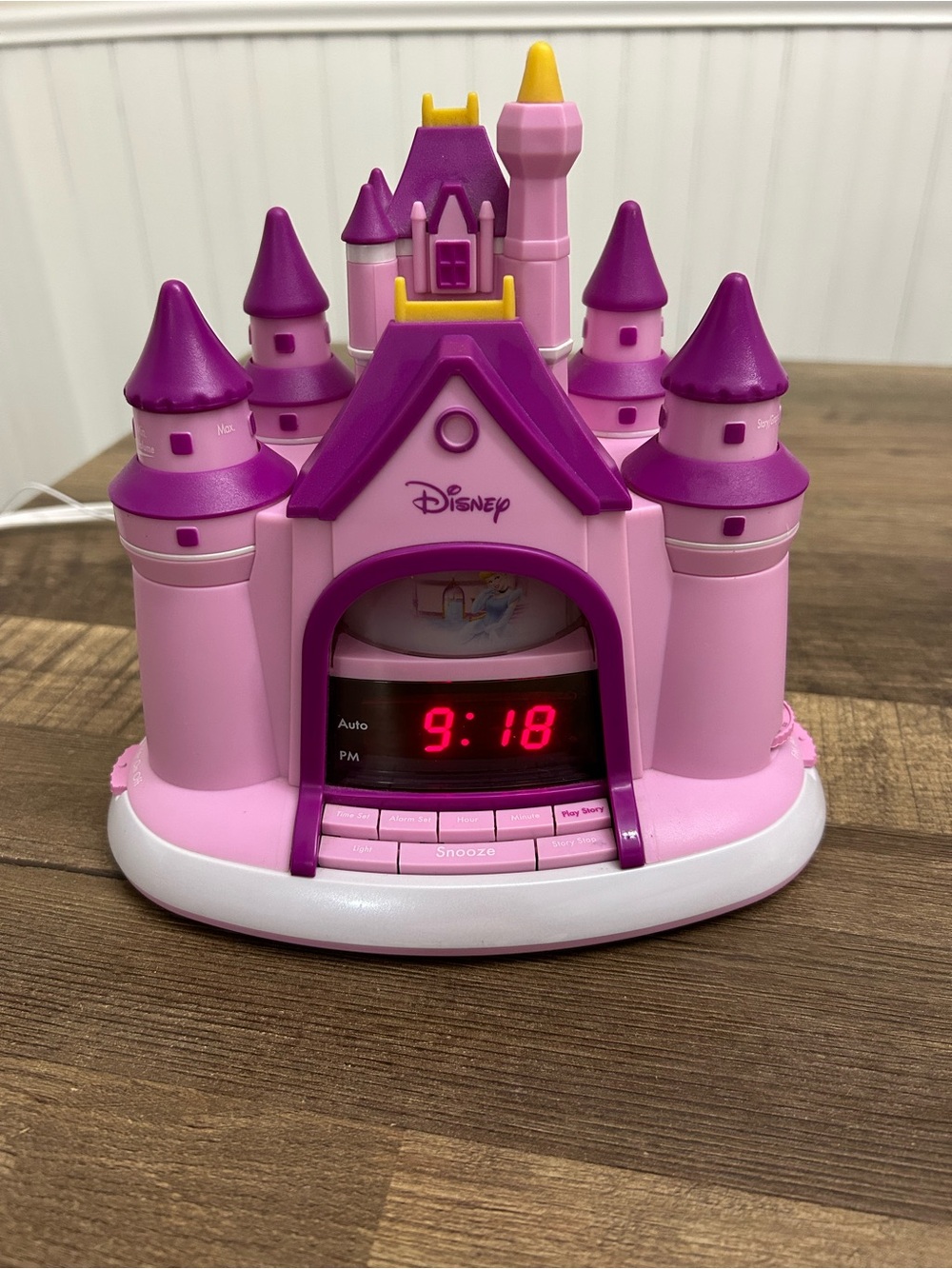 VTG Disney Princess Castle Storytelling Alarm Clock Radio Nightlight - Works!